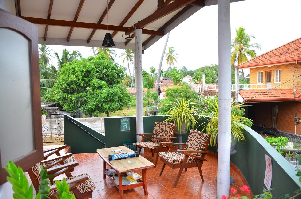 Lilly Palace Villa Guest House Негомбо Экстерьер фото